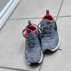 Nike Air Max Tavas Kids Shoes Sneakers Gray Size 10.5C